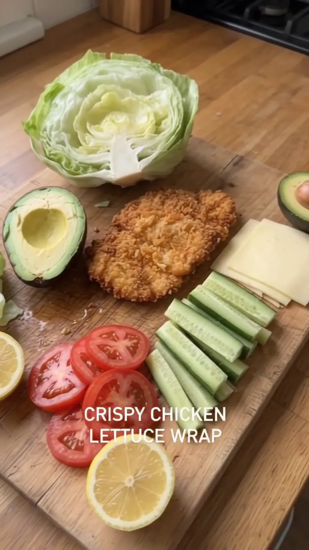 Crispy Chicken Lettuce Wraps with Avocado and Sauce – preparing a crispy chicken lettuce wrap