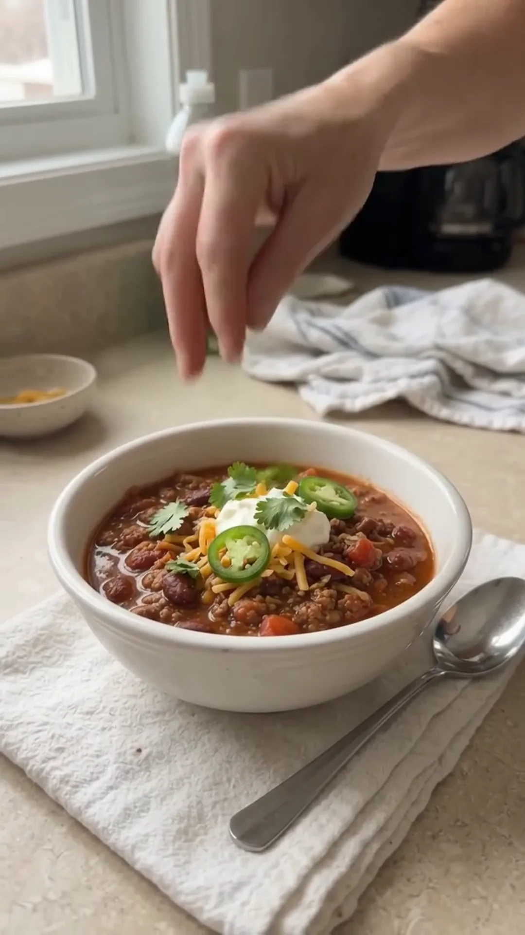 Hearty Slow Cooker Beef and Turkey Chili Recipe