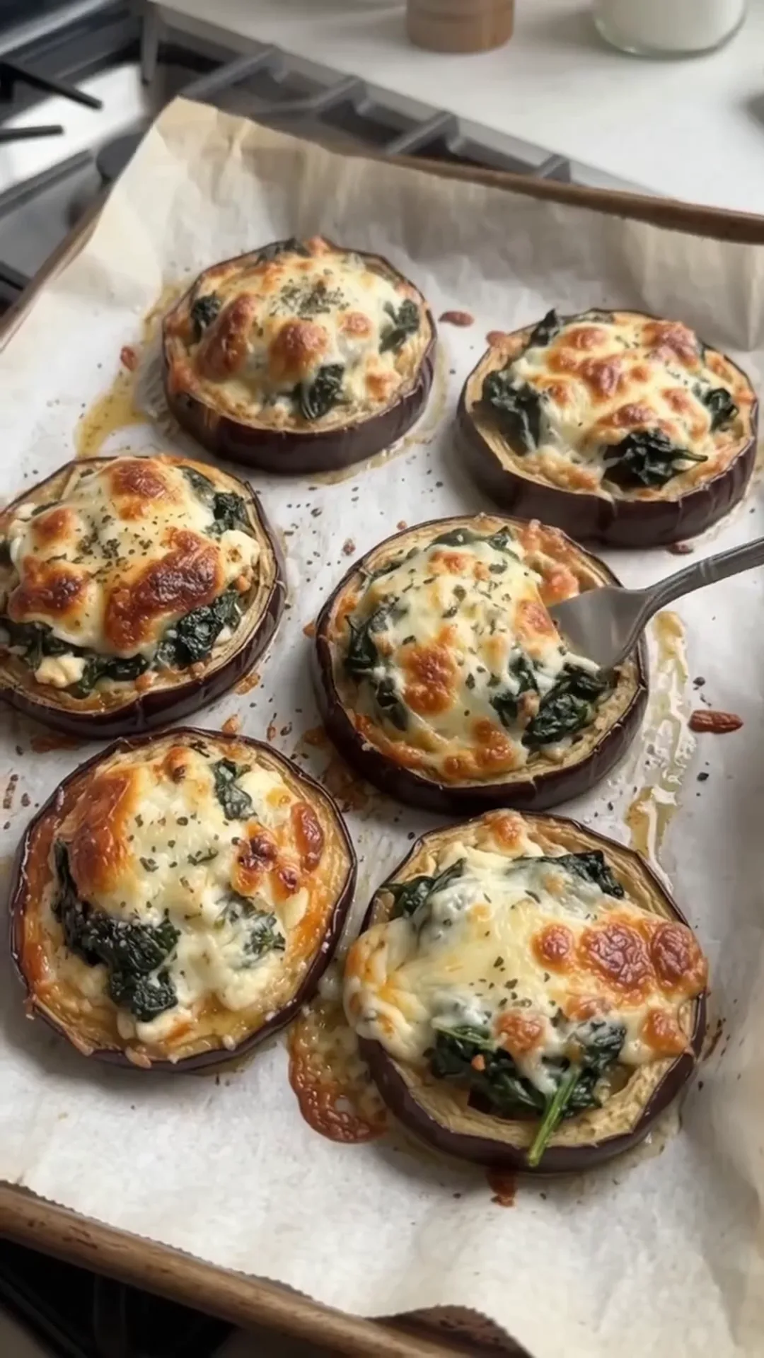 Roasted Spinach and Cheese Stuffed Eggplant Rounds – baking eggplant and cheese in the oven